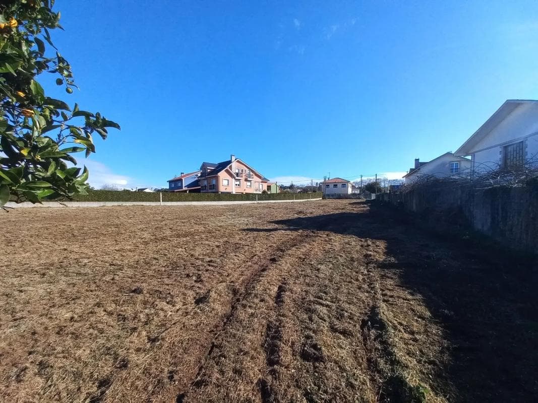 Terreno en venta en Oleiros, A Coruña photo 4
