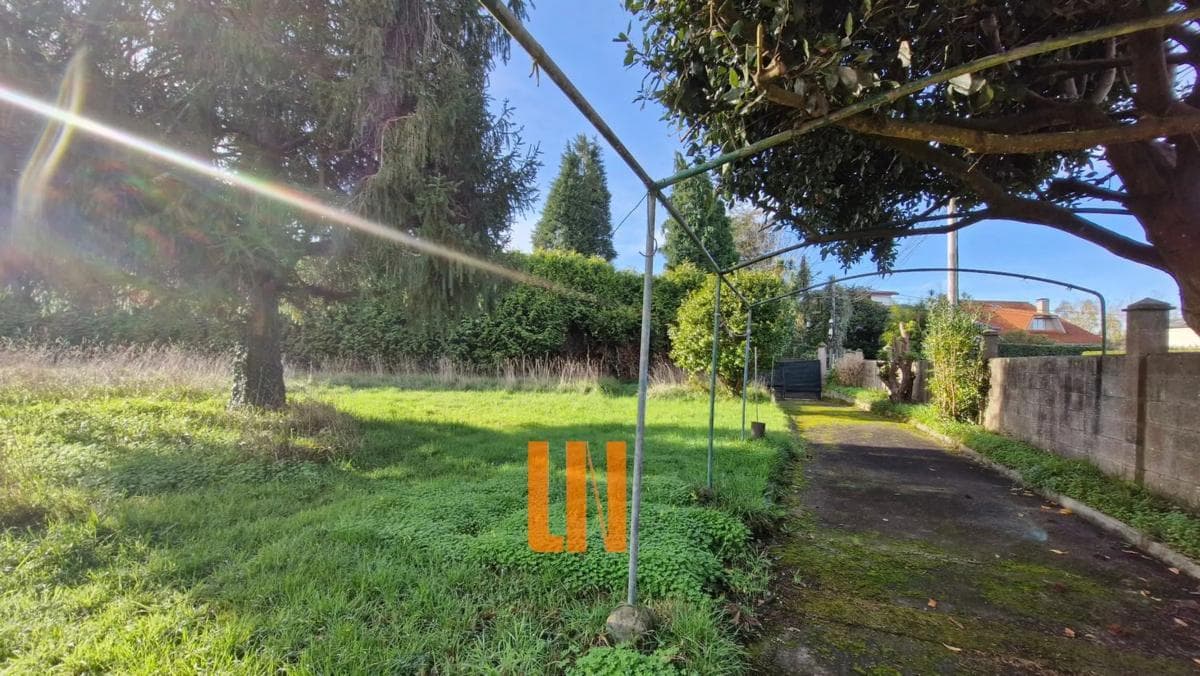 Terreno en venta en Oleiros, A Coruña photo 4