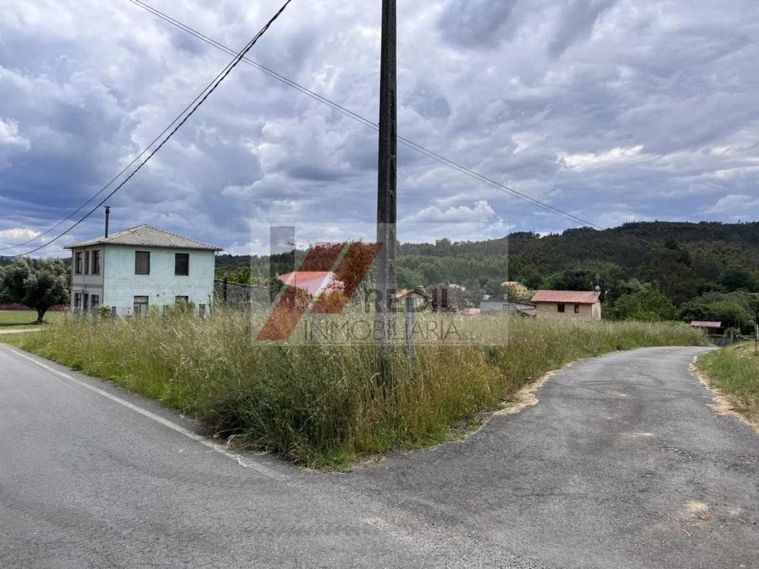Terreno en venta en Abegondo, A Coruña photo 4