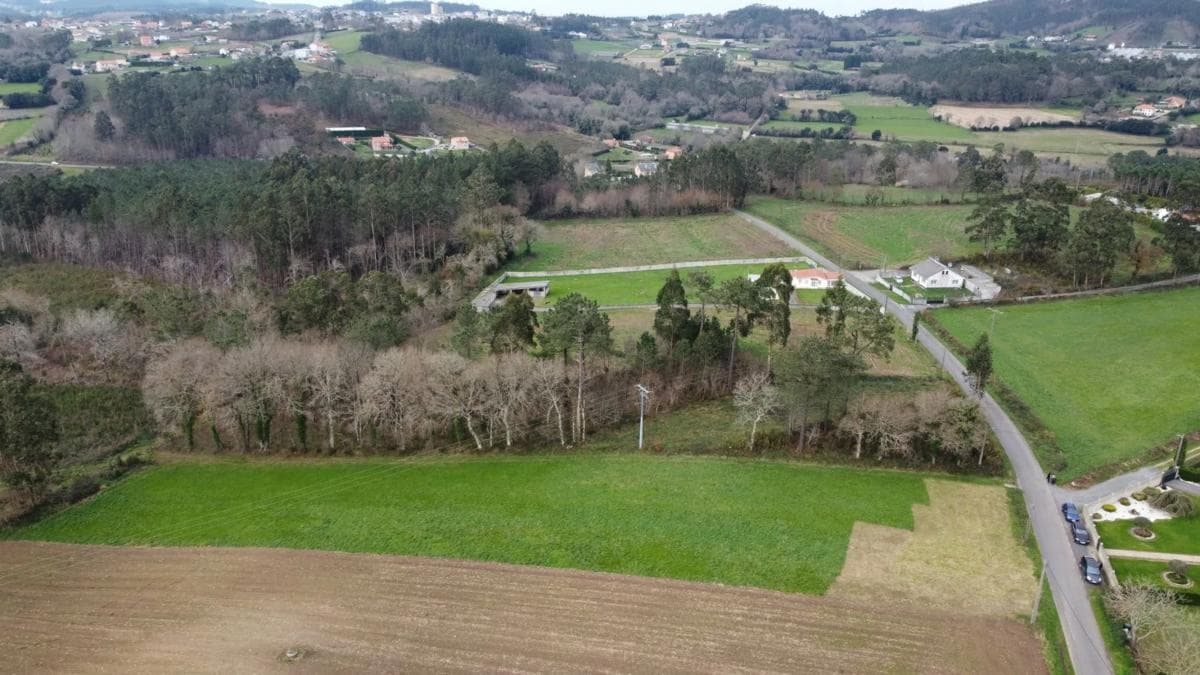 Terreno en venta en Laracha, A Coruña photo 3