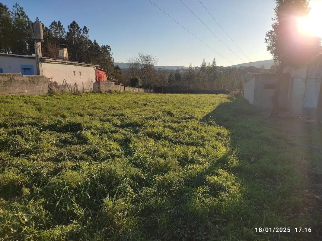 Terreno en venta en Cambre, A Coruña photo 3