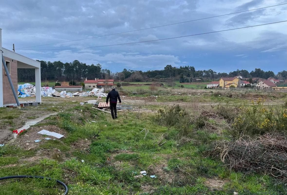 Terreno en venta en Brion, A Coruña photo 2