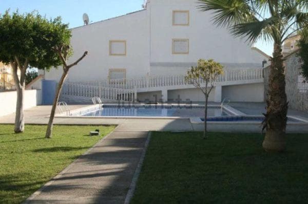 Chalet adosado en calle Canarias, 6 photo 1