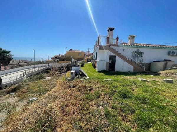 Terreno en Benajarafe photo 4