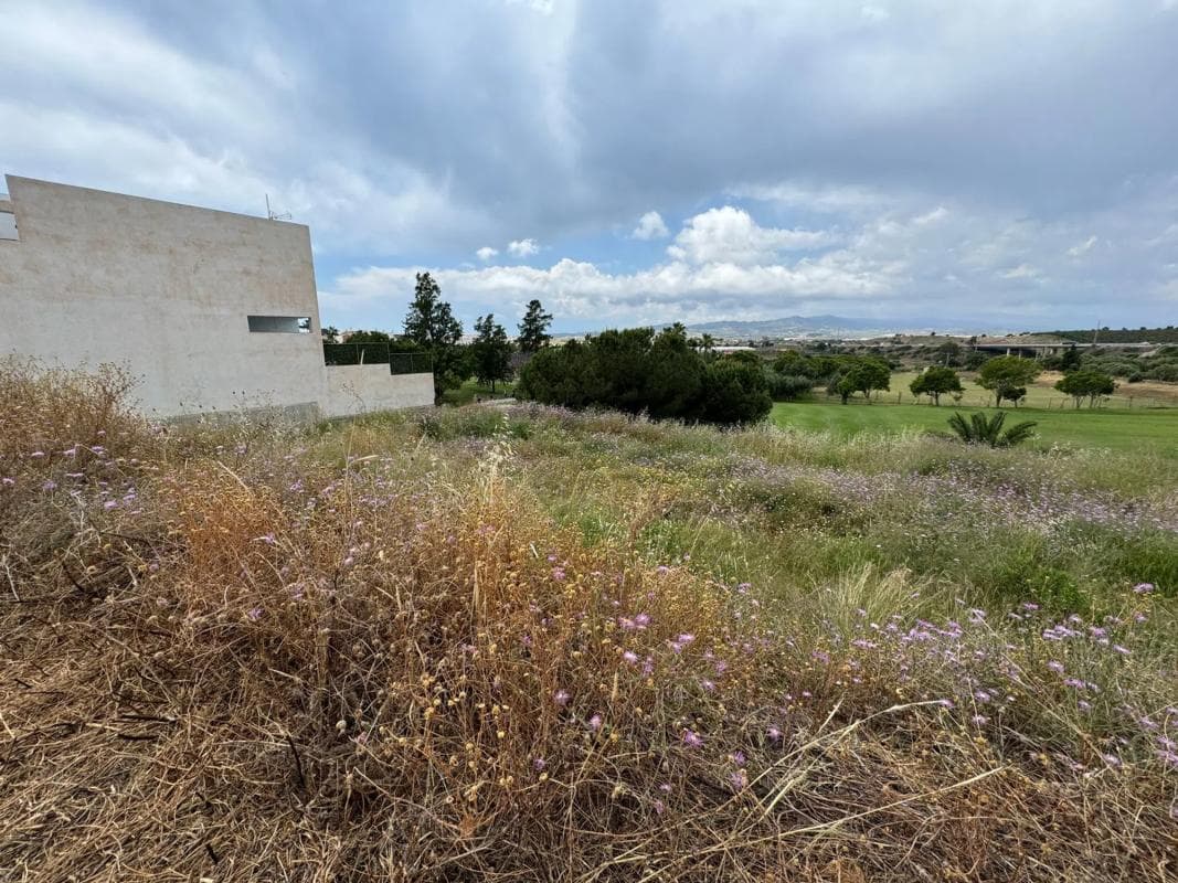 Terreno en venta en Caleta de Velez, Malaga photo 3
