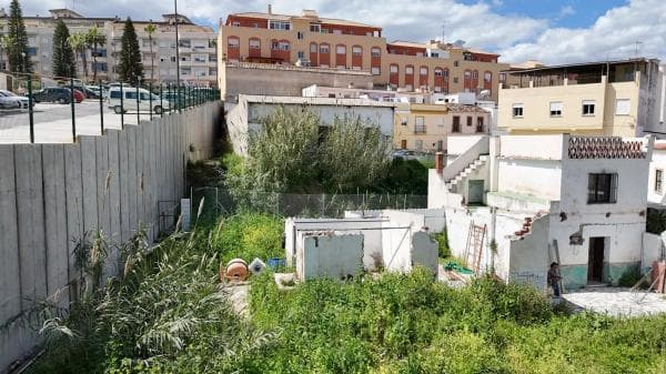 Terreno en calle Rocio, 15 thumbnail 2