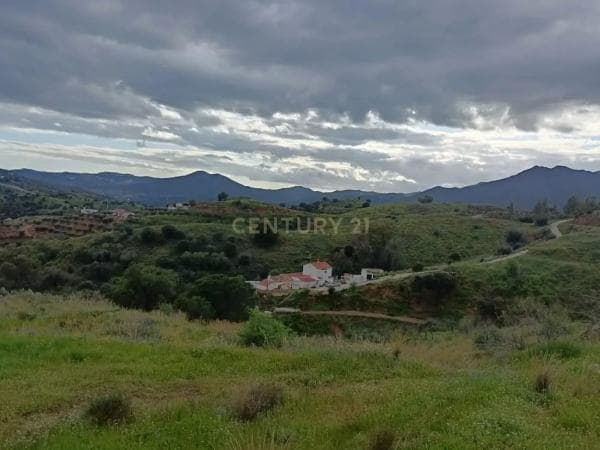 Terreno en Urbanización Pueblo Valtocado thumbnail 2
