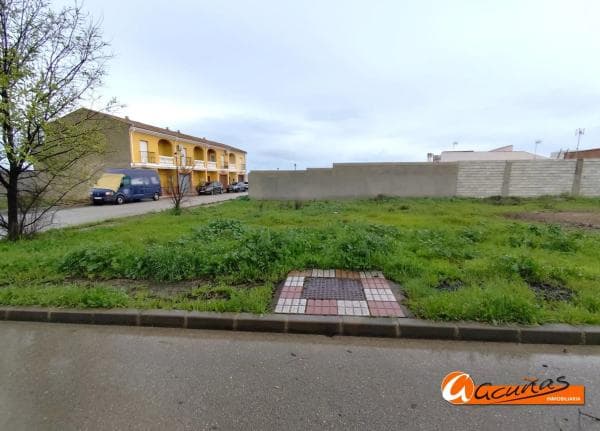 Terreno en calle Pilar Bardem thumbnail 2