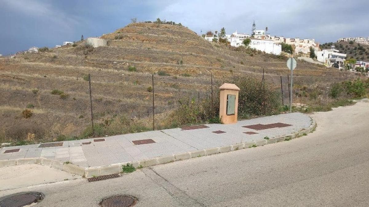 Terreno en venta en Torrox, Malaga photo 2