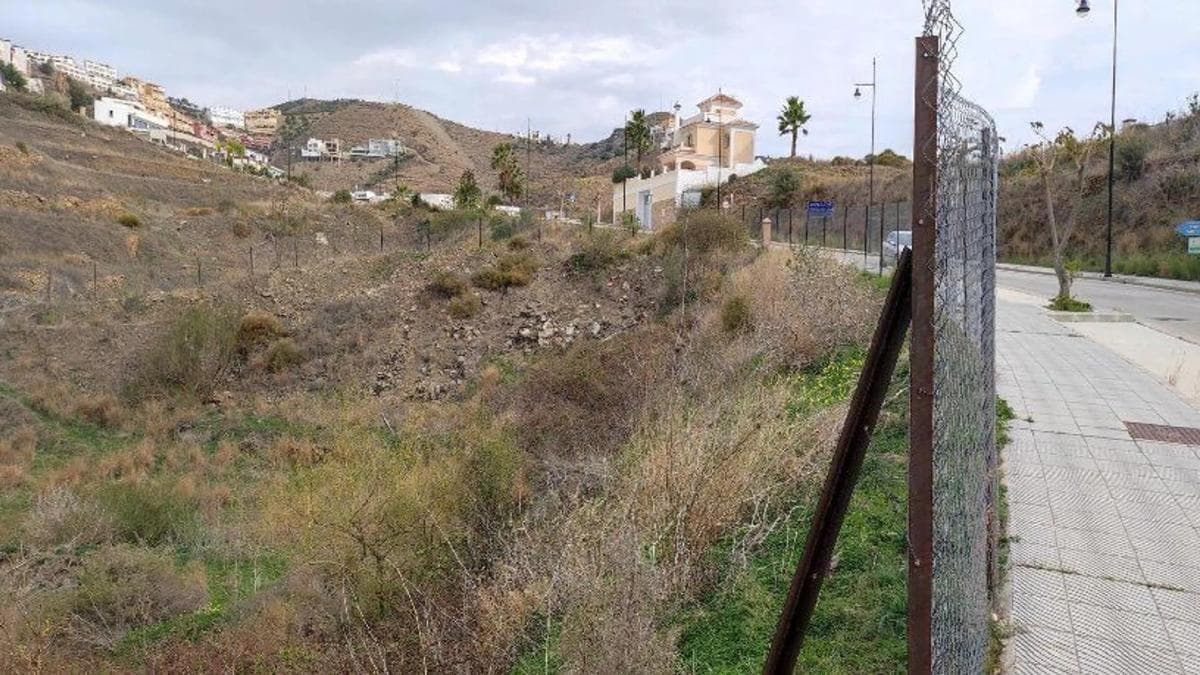 Terreno en venta en Torrox, Malaga photo 3