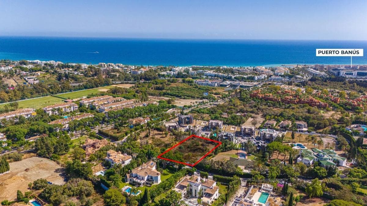 Terreno en venta en Marbella, Malaga photo 3