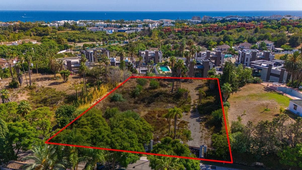 Terreno en venta en Marbella, Malaga photo 4