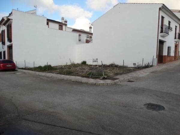 Terreno en calle Jazmín photo 1