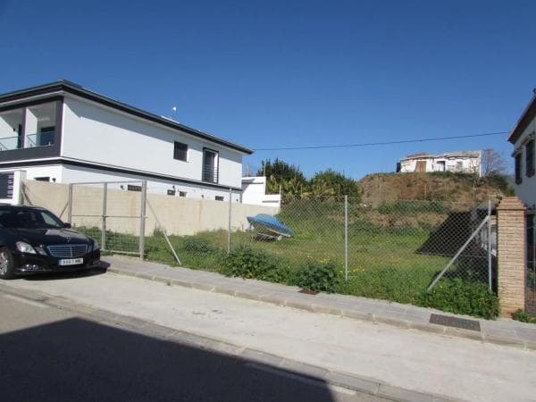 Terreno en calle Federico Garcia Lorca thumbnail 1