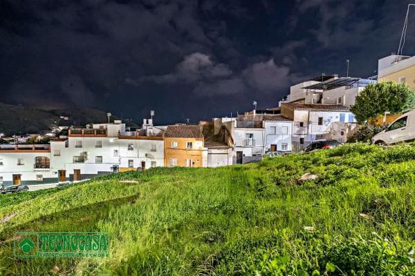 Terreno en calle Mendoza thumbnail 2
