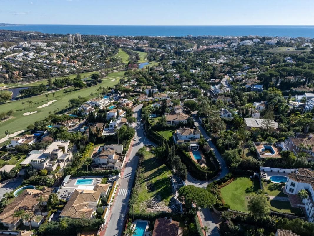 Terreno en venta en Marbella, Malaga photo 4