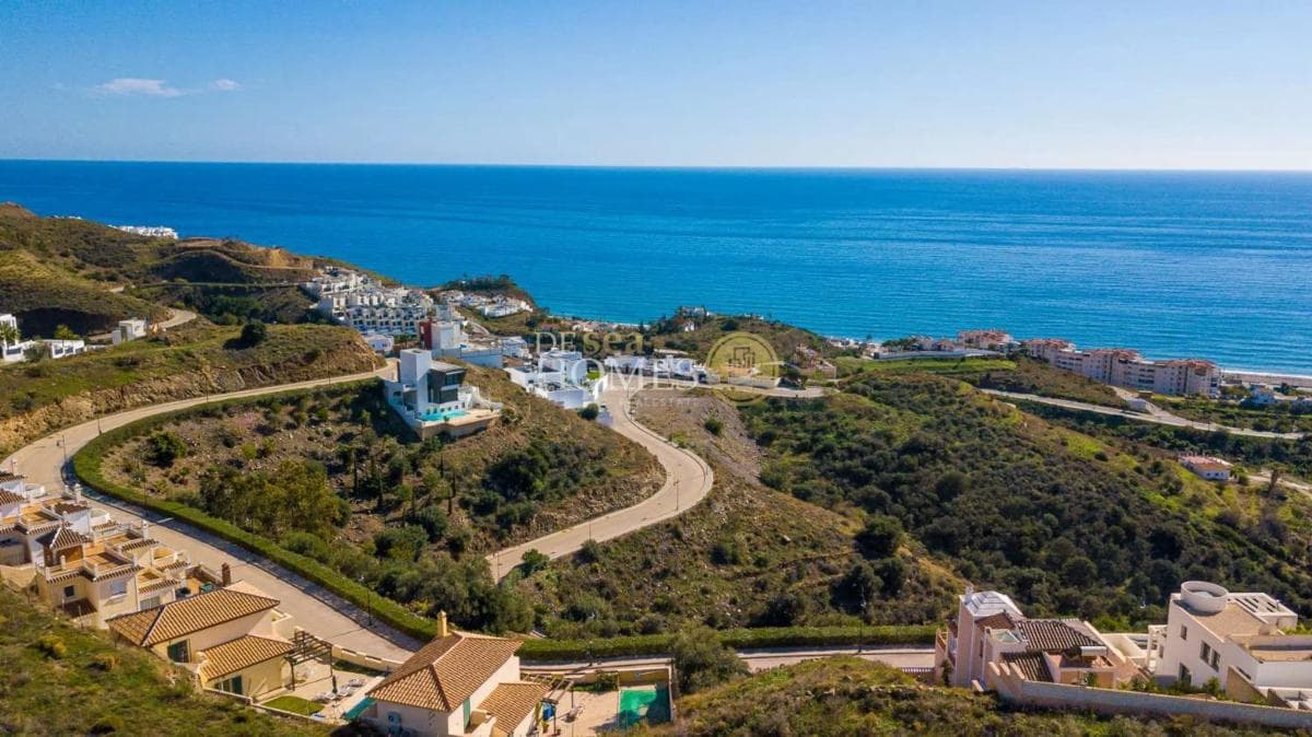 Terreno en venta en Torrox, Malaga photo 2