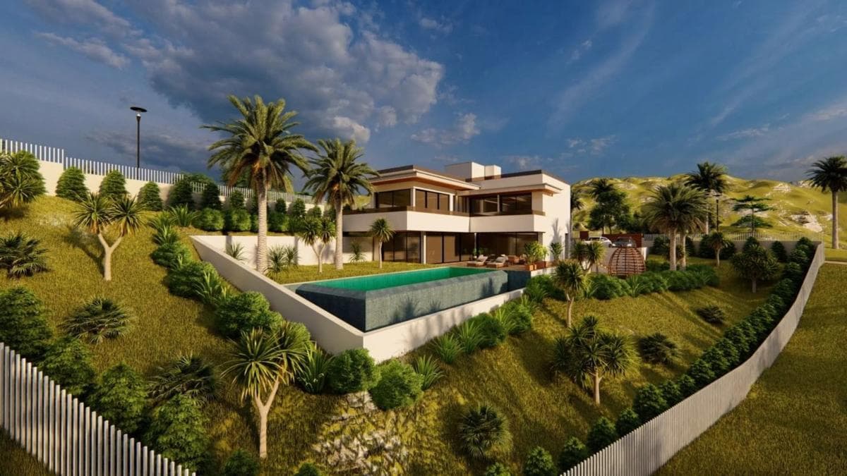 Terreno en venta en Marbella, Malaga photo 2