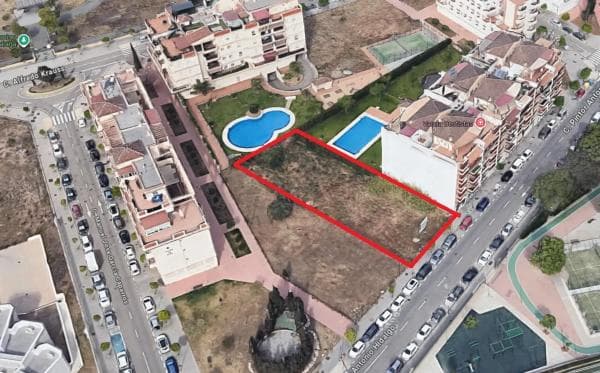 Terreno en calle Pintor Antonio Hidalgo photo 1