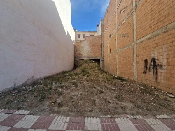 Terreno en calle Arquillos s/n thumbnail 2