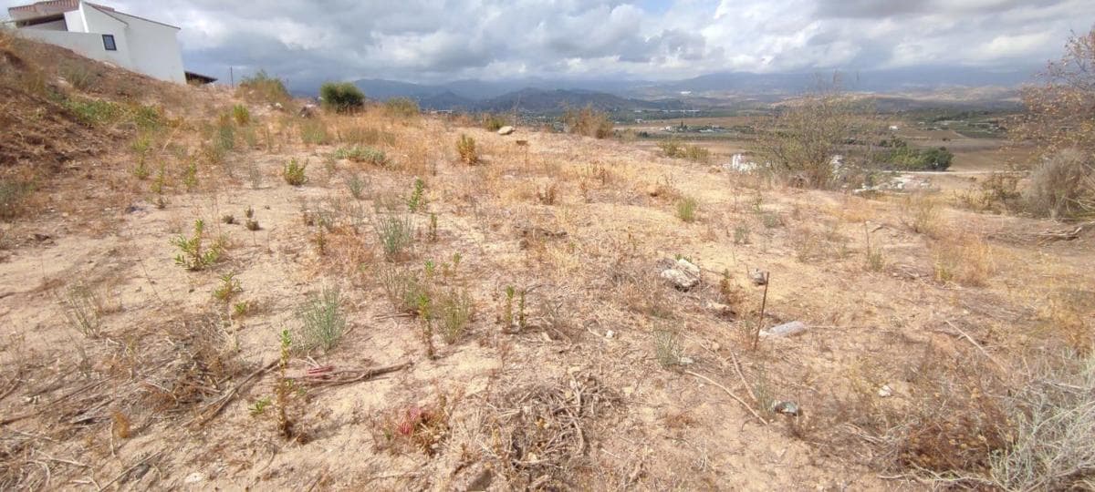 Terreno en venta en Coin, Malaga photo 5