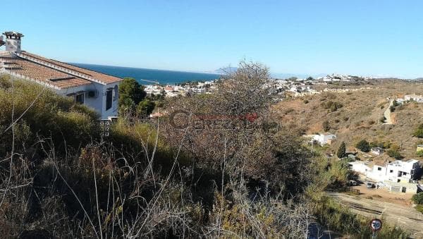 Terreno en Benajarafe photo 1