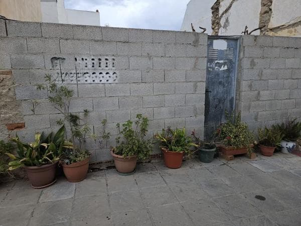 Terreno en calle Castillo s/n thumbnail 1
