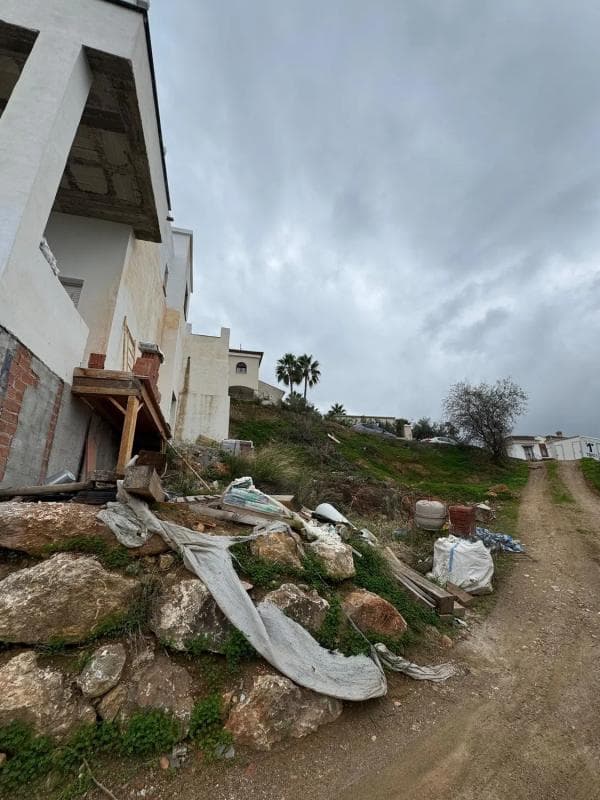 Terreno en venta en Coin, Malaga photo 2