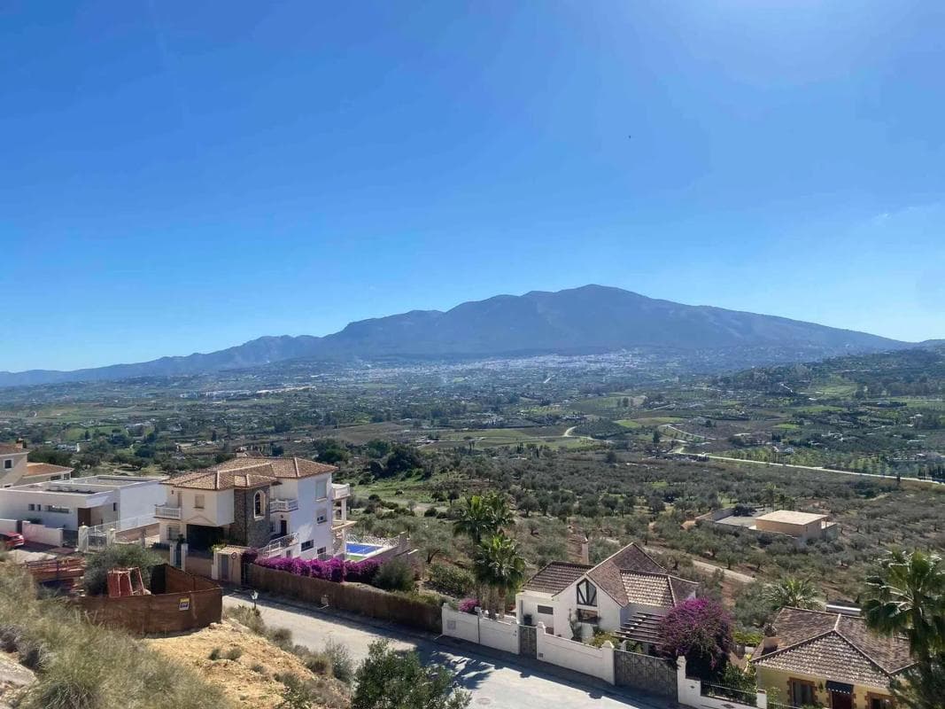 Terreno en venta en Coin, Malaga photo 4