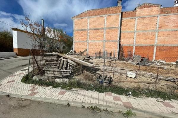 Terreno en calle el Cerrillo thumbnail 2