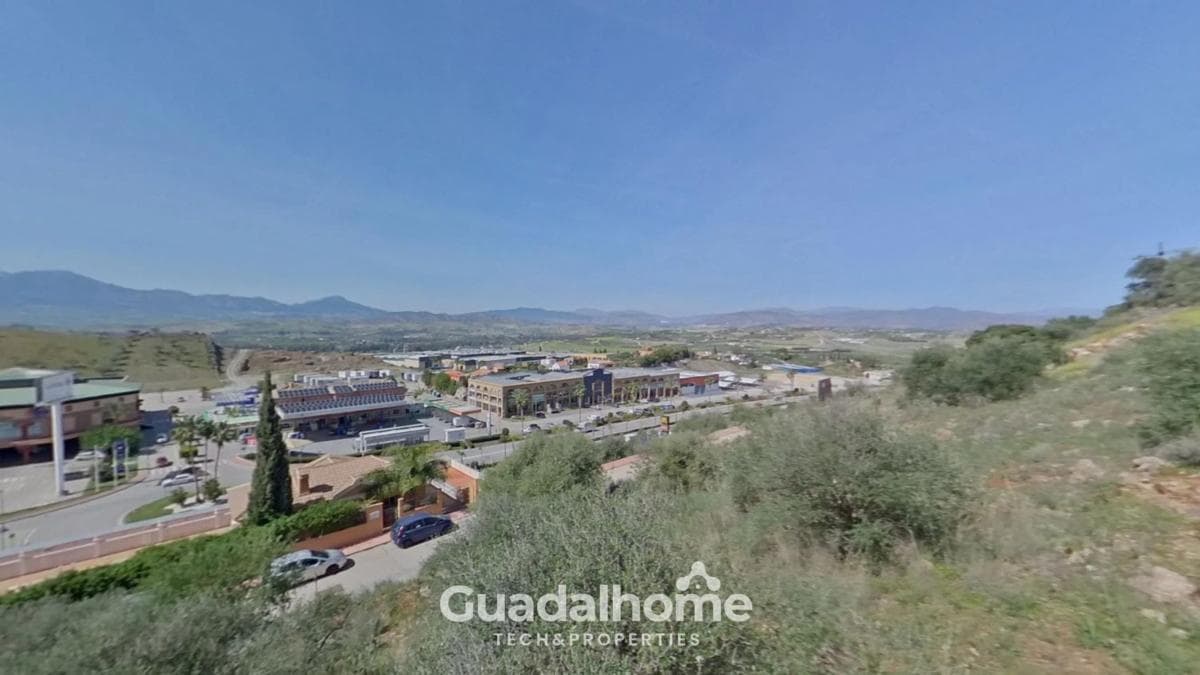 Terreno en venta en Coin, Malaga photo 2