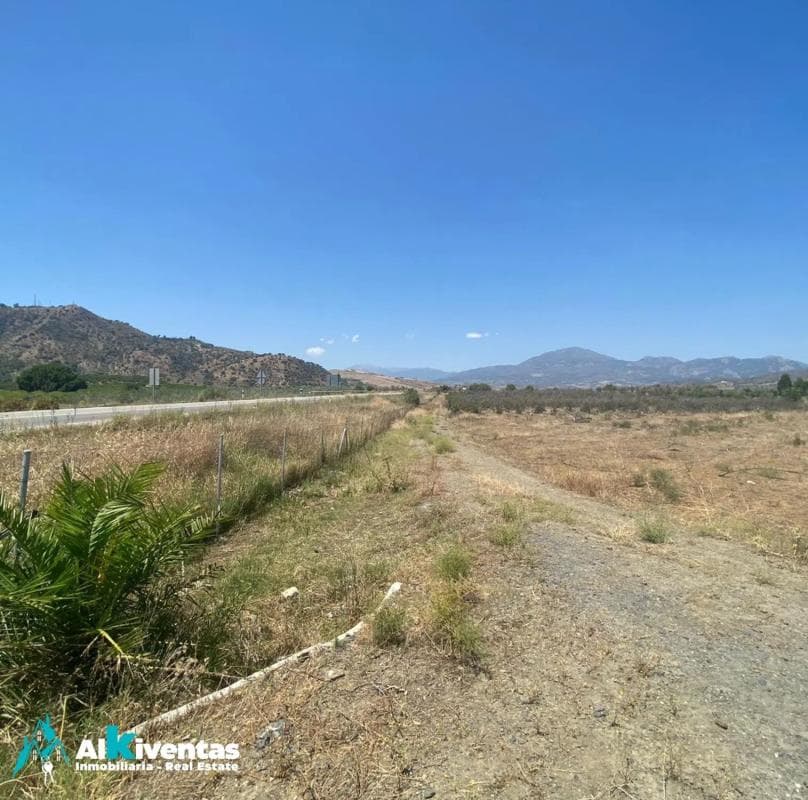Terreno en venta en Pizarra, Malaga photo 4