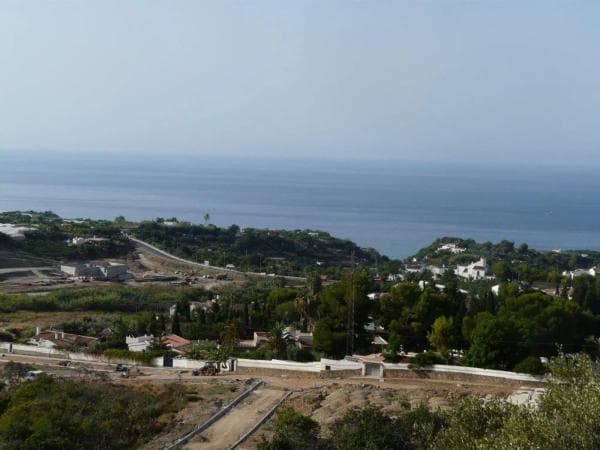 Terreno en Avda Pescia - Ctra de Frigiliana photo 1