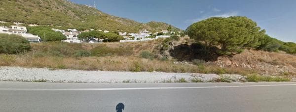 Terreno en calle de la Encina thumbnail 1