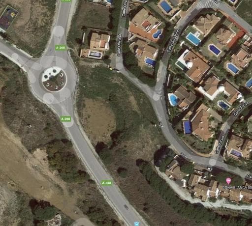 Terreno en calle de la Encina thumbnail 2