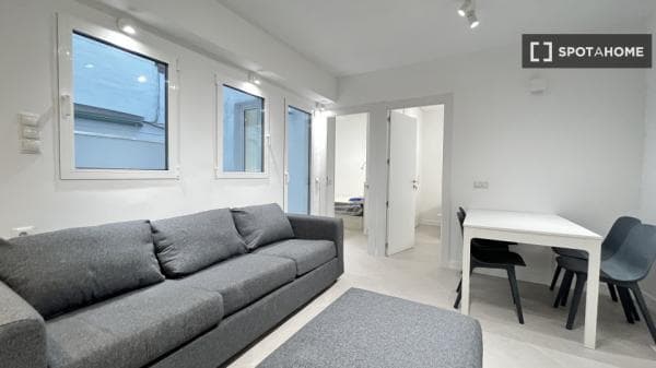 Apartment for rent in Av. de la Reina Victoria , Madrid photo 1