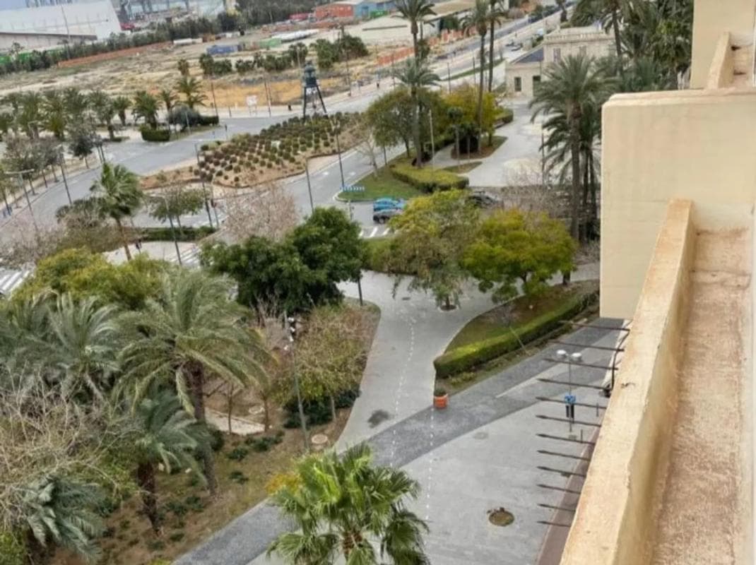 Venta de piso en Avenida de Loring, Alicante / Alacant
photo 3