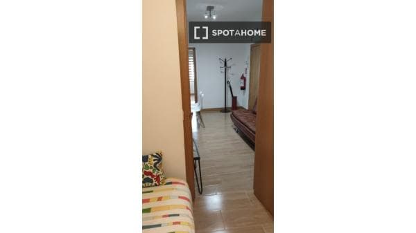 Apartment for rent in C. de Emilio Gastesi Fernández , Madrid thumbnail 2