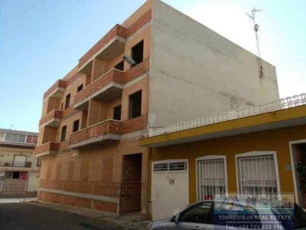 Propiedades en venta y alquiler en España photo 3