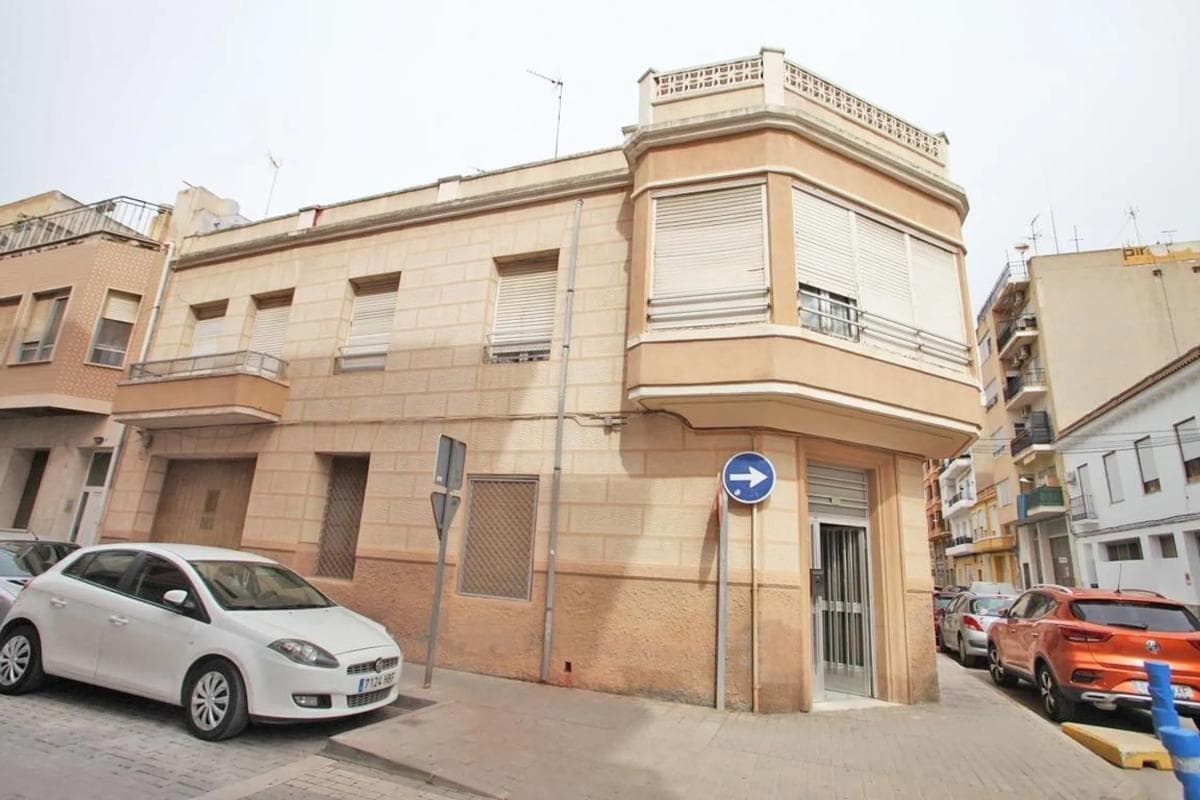 Propiedades en venta y alquiler en España photo 5