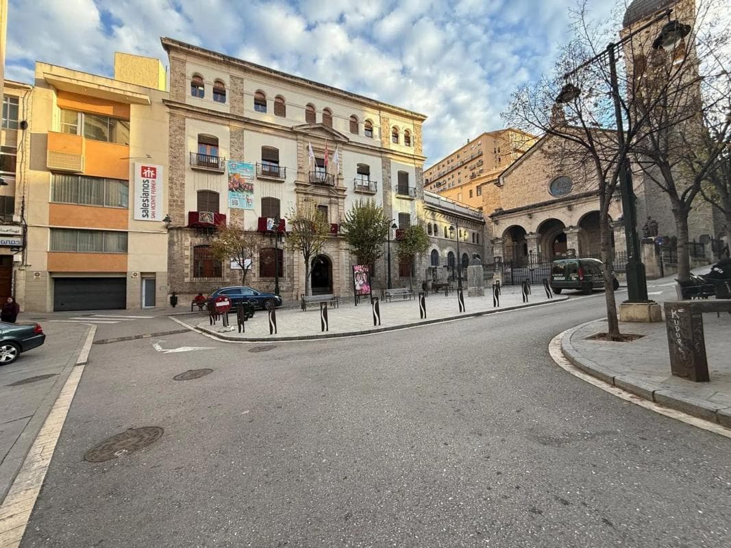 Propiedades en venta y alquiler en España photo 2