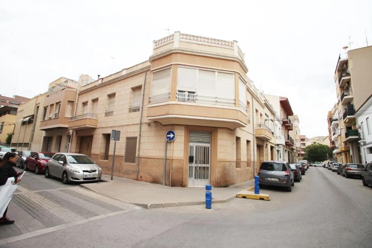 Propiedades en venta y alquiler en España photo 3