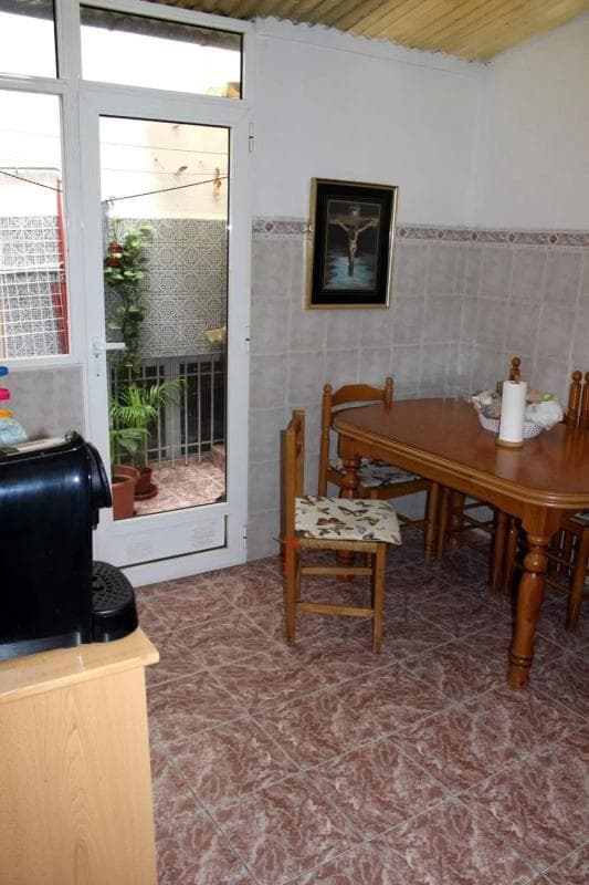 Propiedades en venta y alquiler en España photo 4