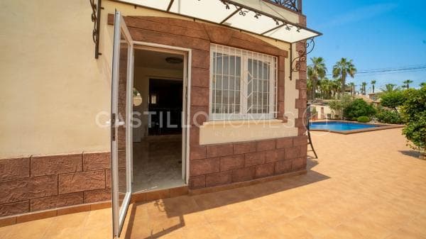 Casa independiente en calle Amazonas Bal, 2 thumbnail 2