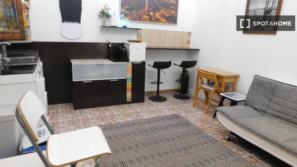 Piso en alquiler en Carrer de Sant Miquel , Barcelona photo 1