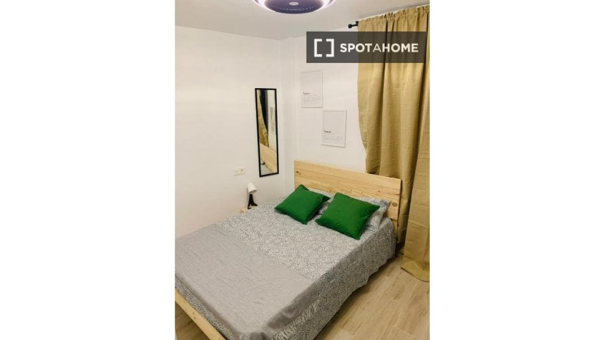 Propiedades en venta y alquiler en España photo 3