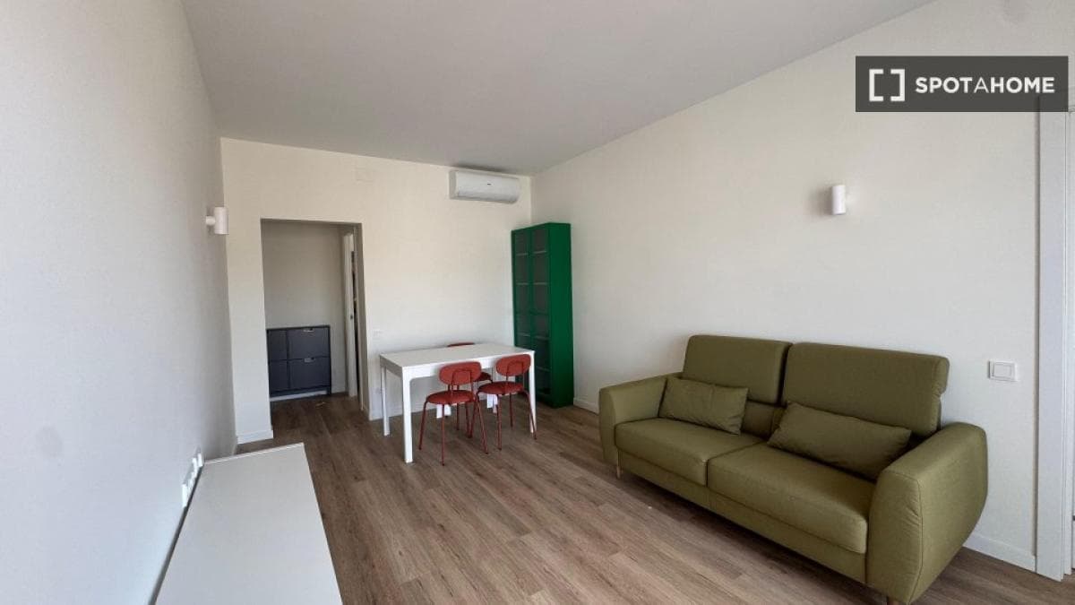 Properties for sale and rent in Spain photo 5