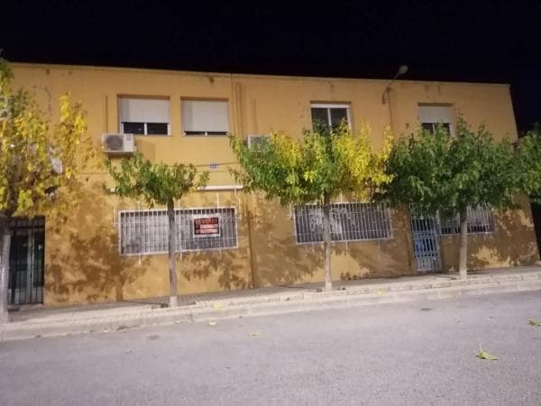 Local en avenida de Villena, 51 photo 1