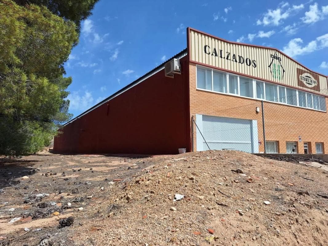 Propiedades en venta y alquiler en España photo 3