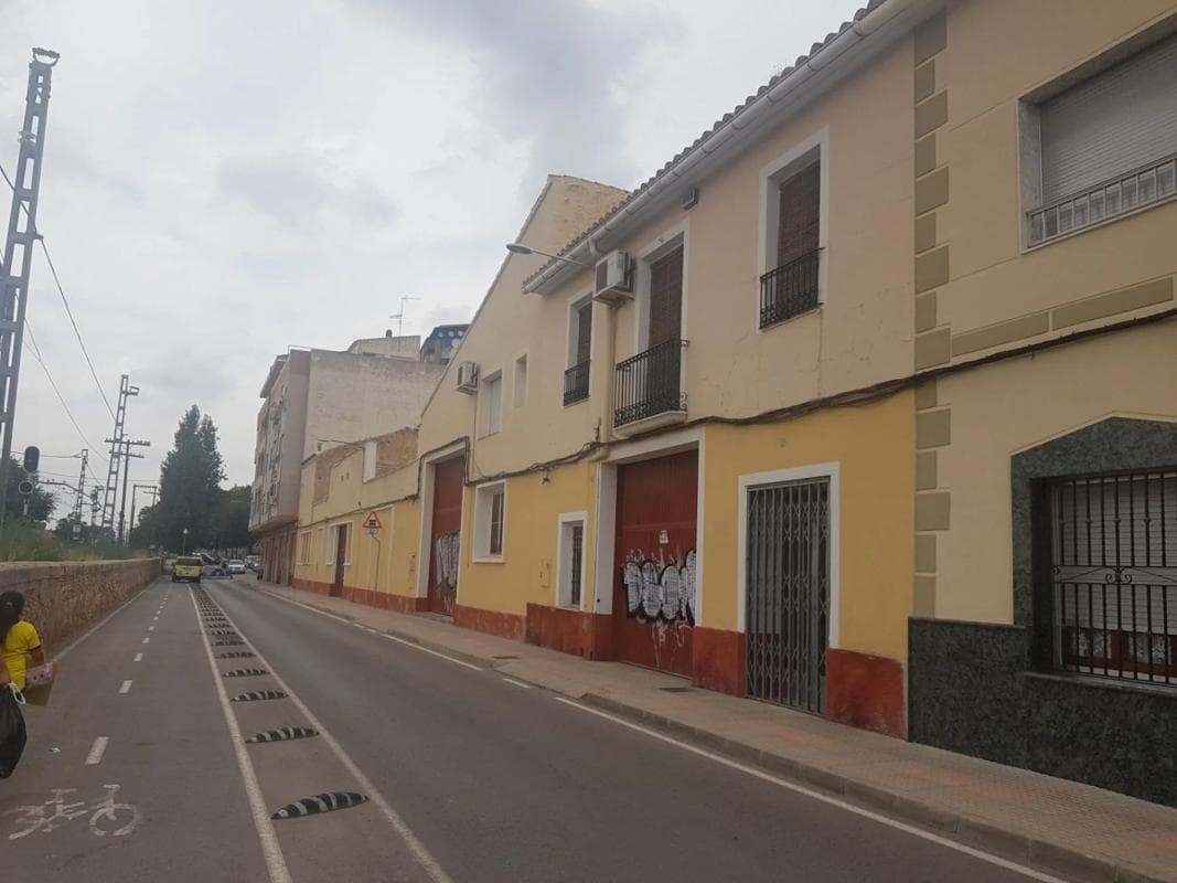 Propiedades en venta y alquiler en España photo 2